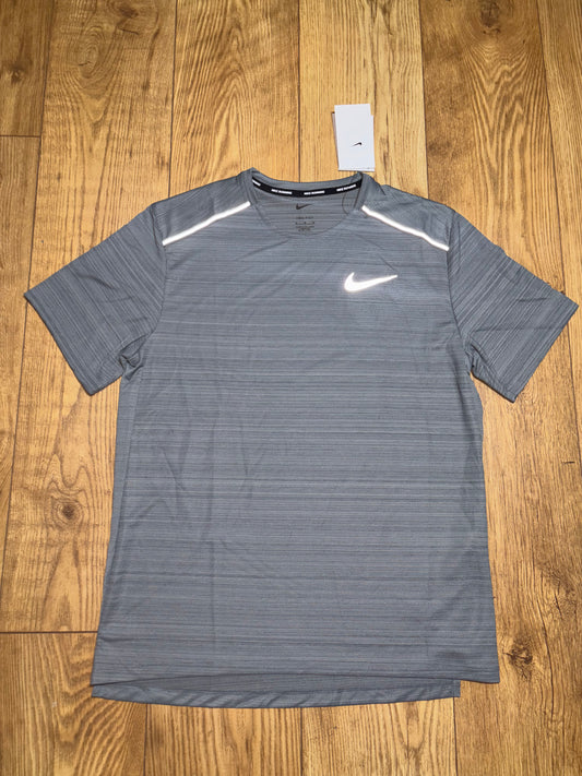 Nike miler. Size Medium.