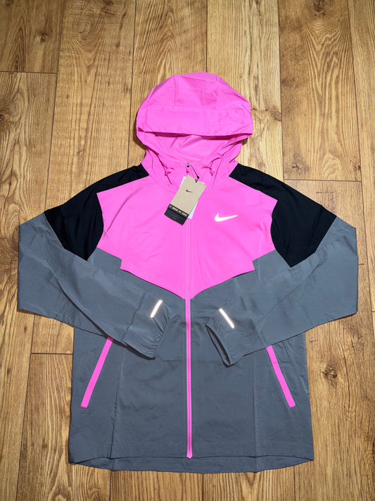 Nike windrunner. Size S/L