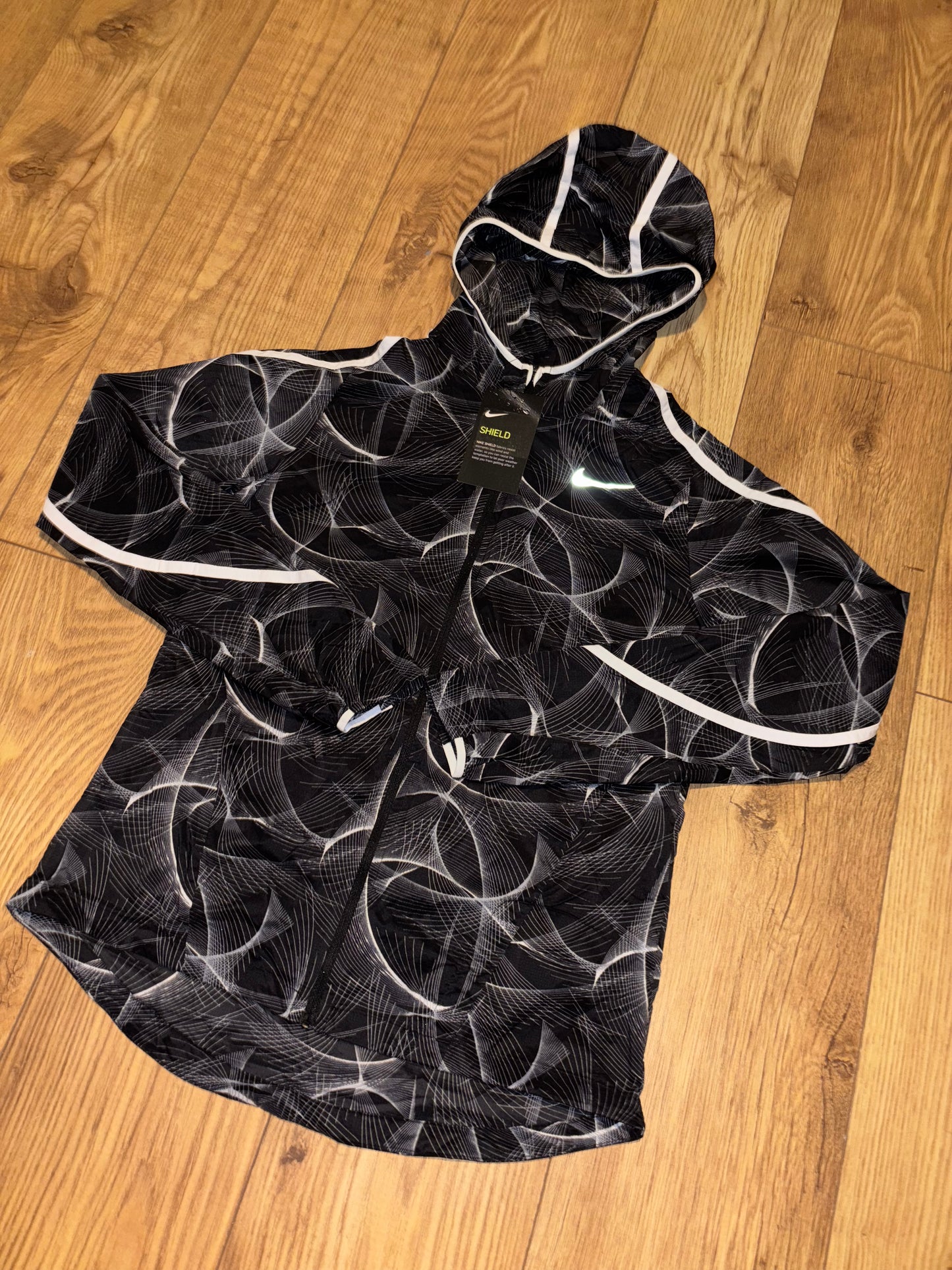 Nike shield jacket. Brand new. Size S (XS)