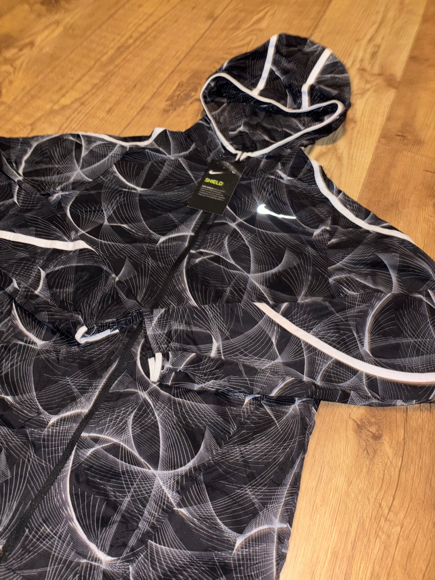 Nike shield jacket. Brand new. Size S (XS)